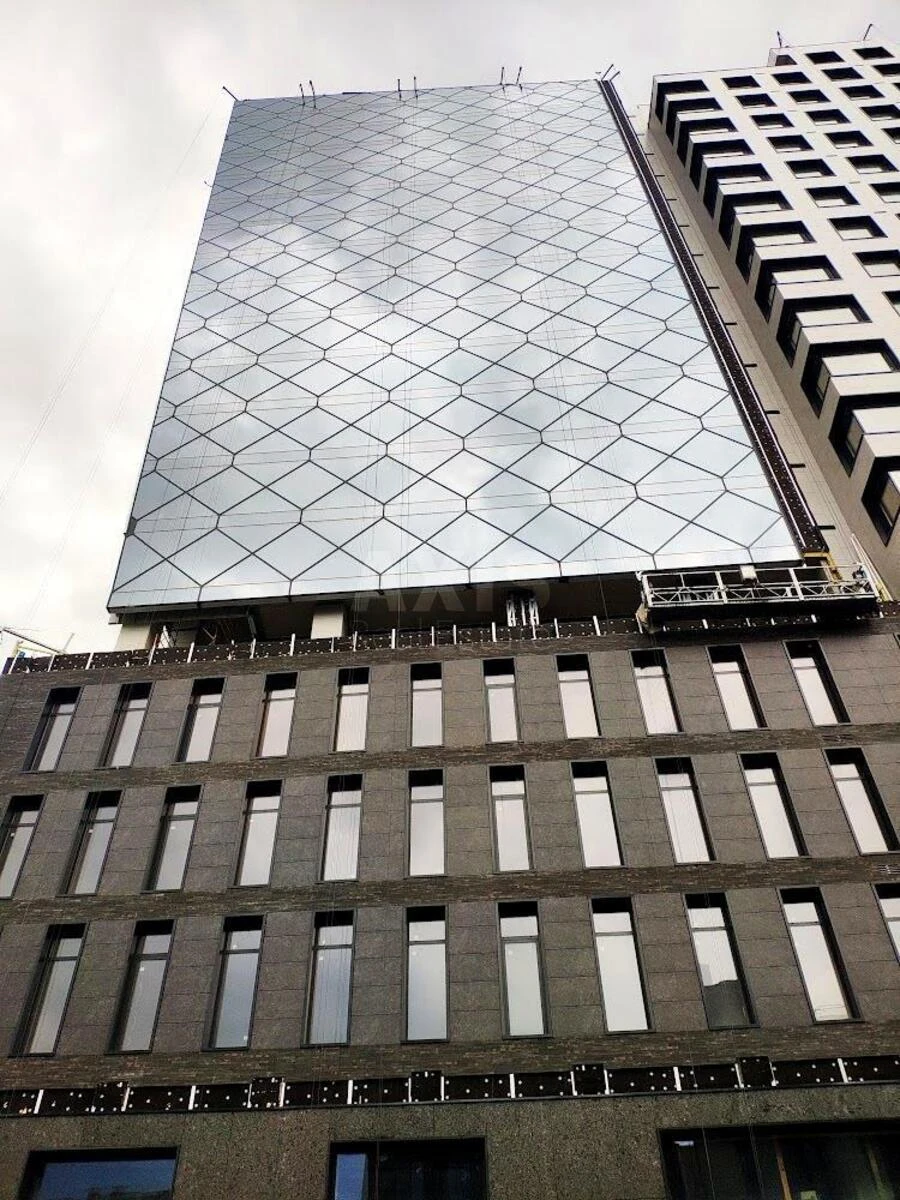 Office vul. Stusa Vasylja 35Б, 300m2701702