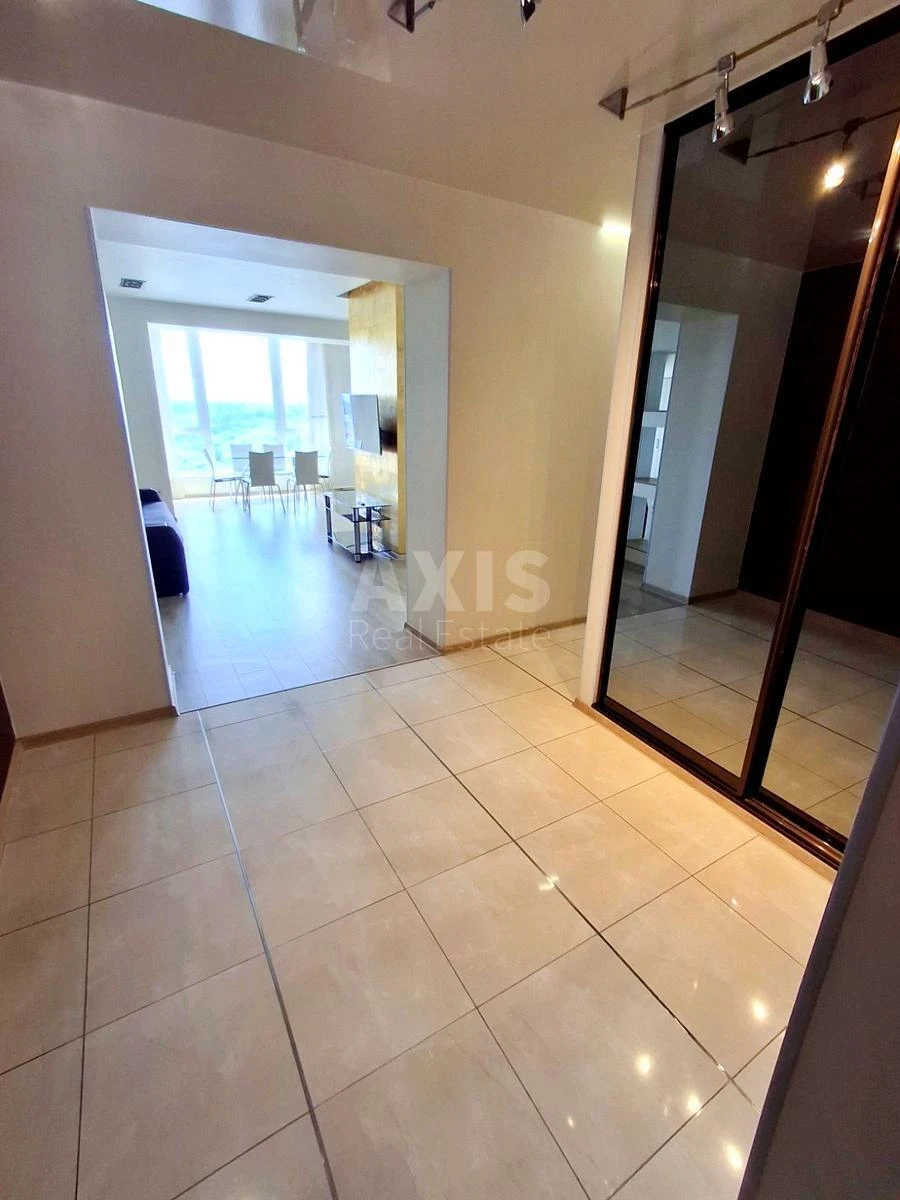 3k apartment vul. Staronavodnyc'ka 8Б6395516