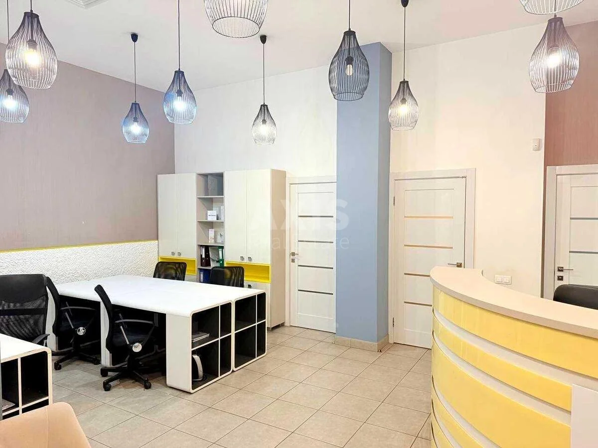 Office vul. Jams'ka 52, 58m2