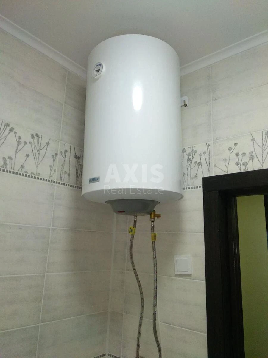 1k apartment vul. Grechka Marshala 10К690527