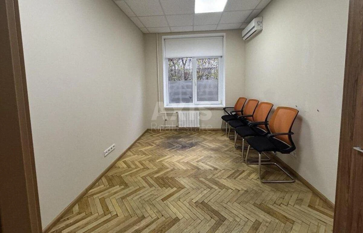 Office vul. Lavrs'ka 16, 235m2651232