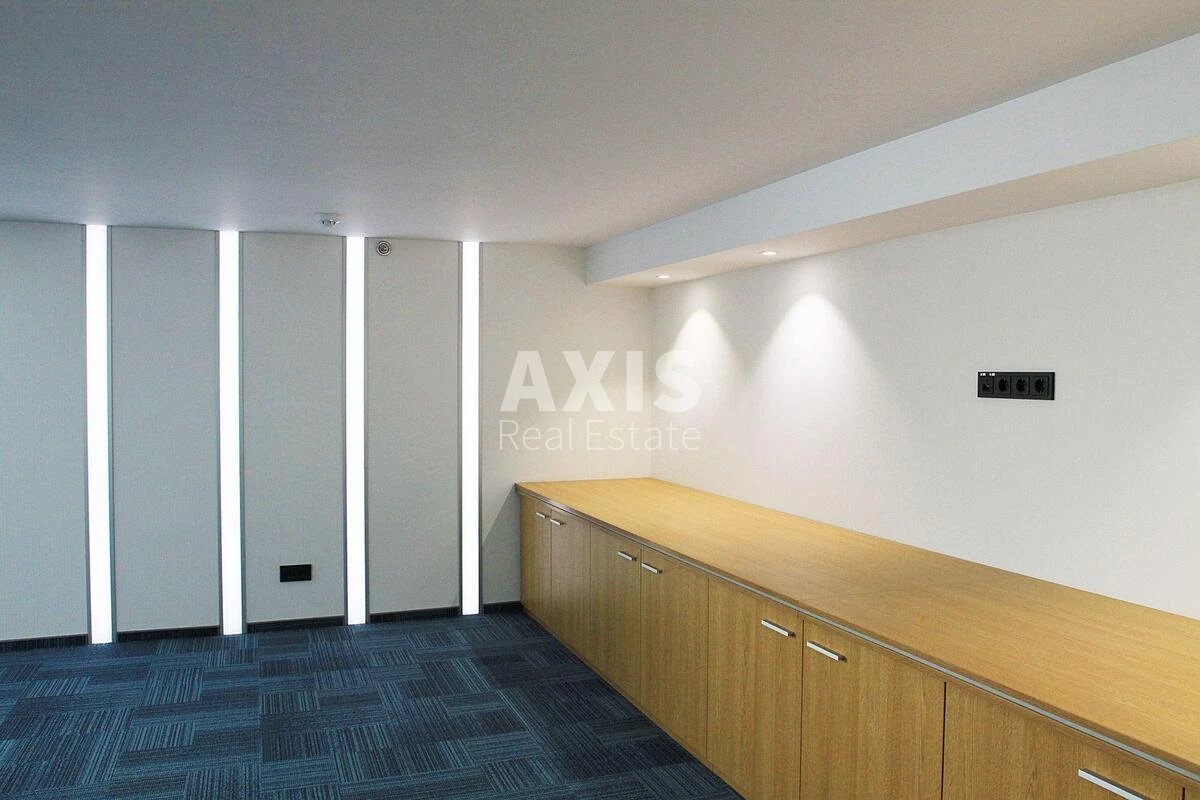 Office vul. Jevgena Konoval'cja 44A, 400m26518014