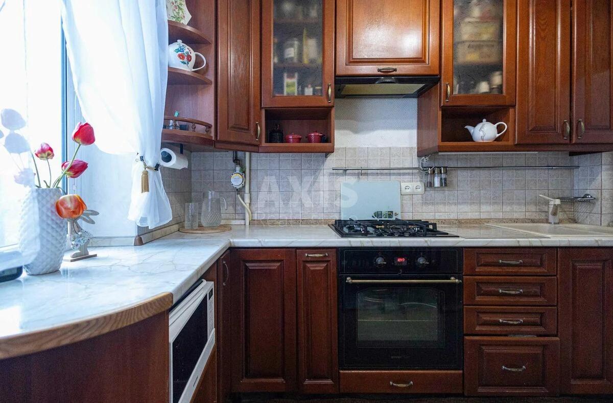 3к квартира ул. Зои Гайдай 10700850