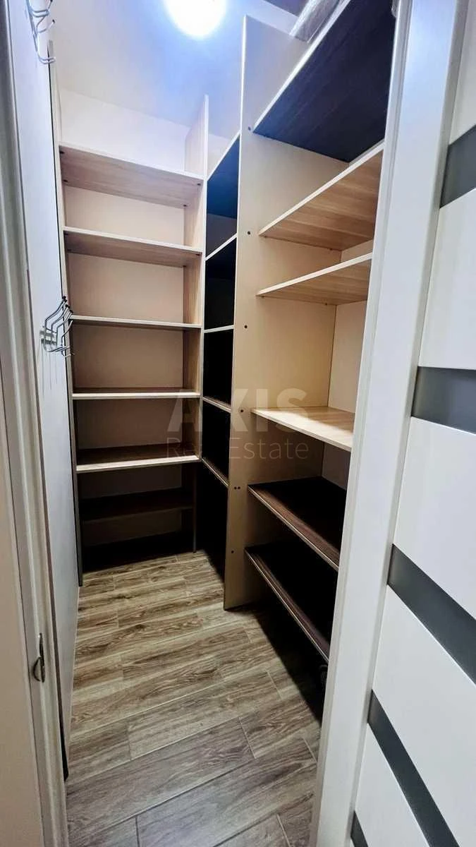2к квартира ул. Предславинская 57715449
