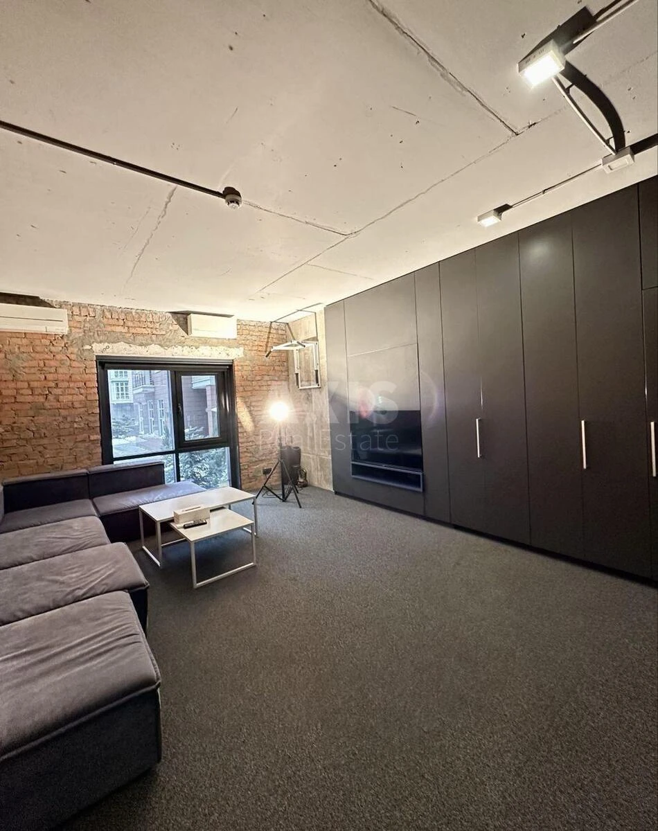 Office vul. Filatova Akademika 2/1, 340m26702011