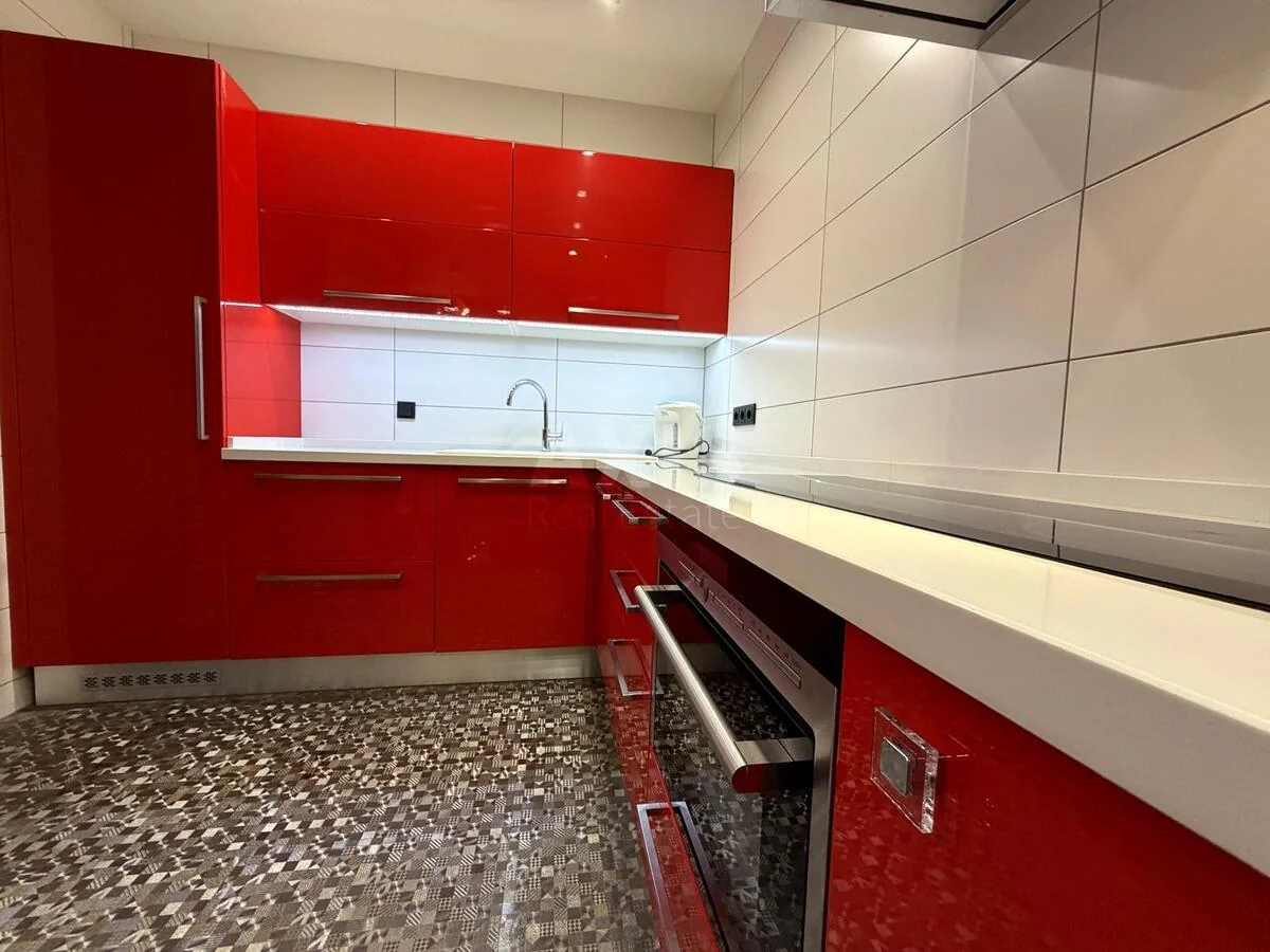 3k apartment vul. Yulia Zdanovska 71Г