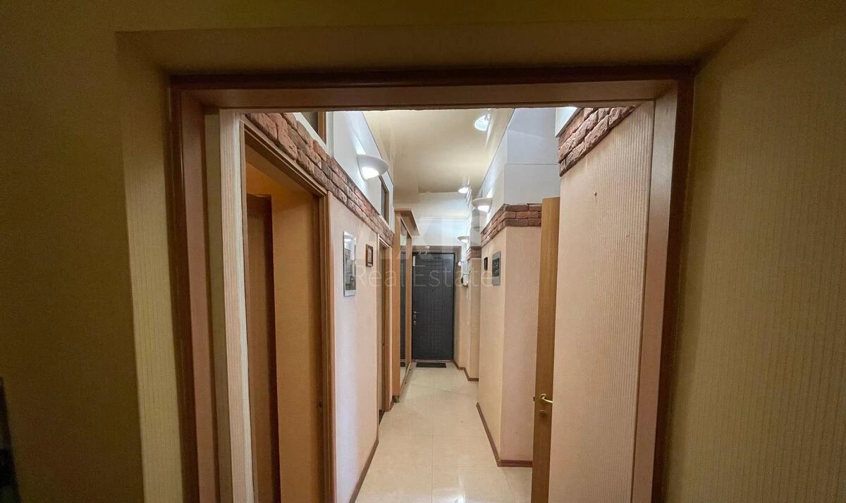 Офис ул. Дарвина 7, 77м2604075