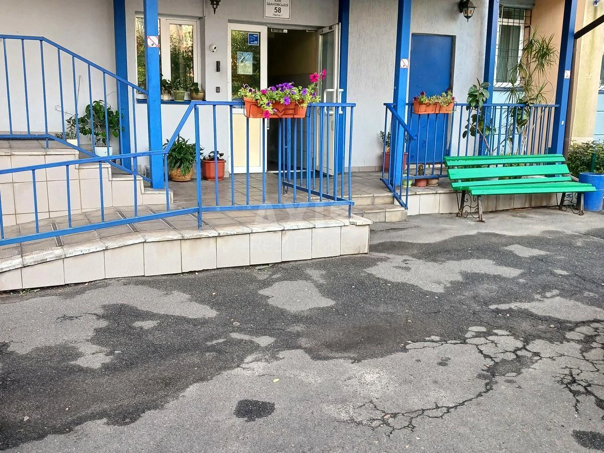 3к квартира ул. Юлии Здановской 587033721