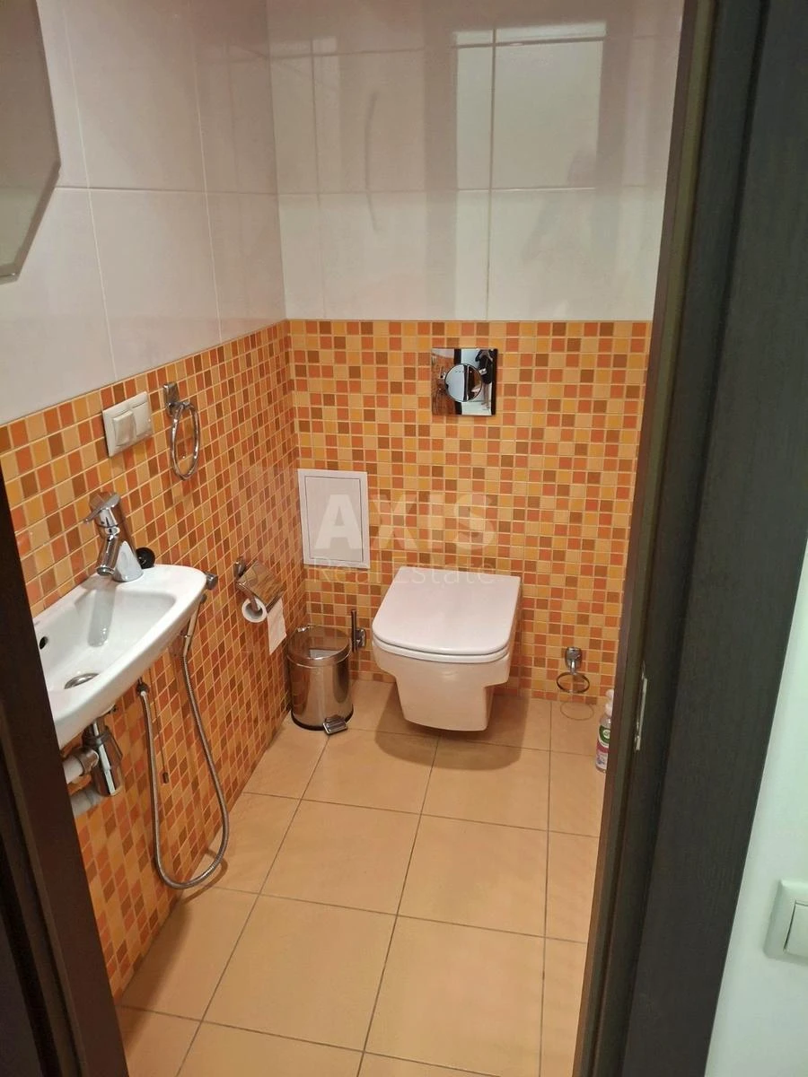 3k apartment vul. Staronavodnyc'ka 8Б6395513