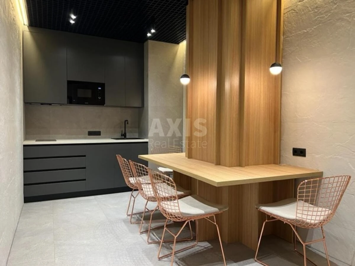 Office uzv. Klovs'kyj 7, 170m26732011