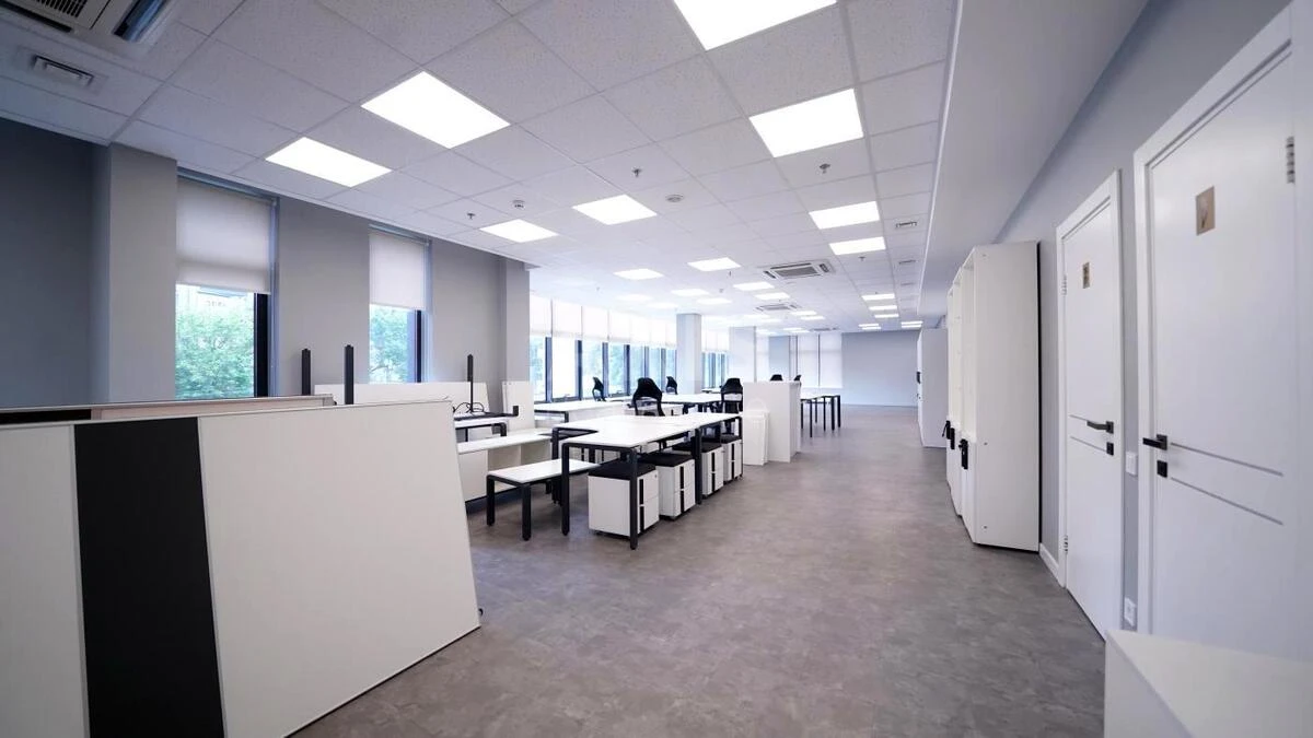 Office vul. Lypkivs'kogo Vasylja Mytropolyta 23, 239m2692292