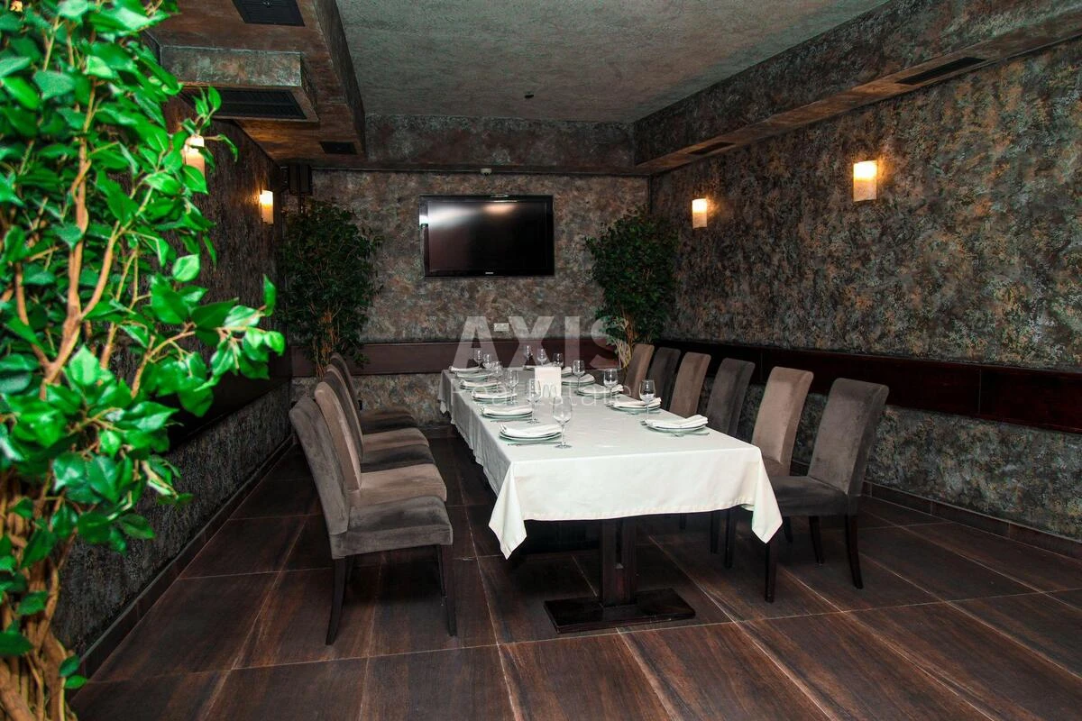 Trade object vul. Bratyslavs'ka 52, 947m2604868