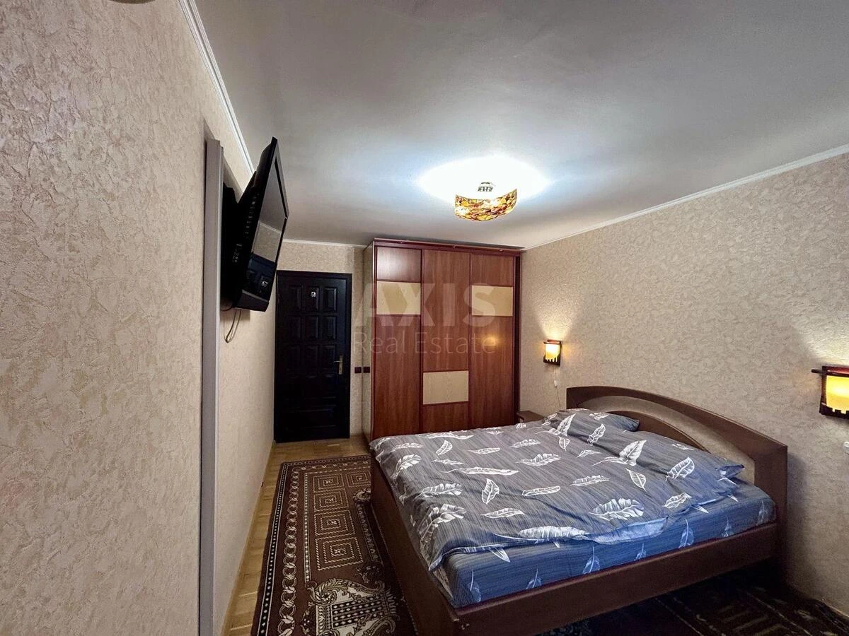 3к квартира пр-т Голосеевский 11708445