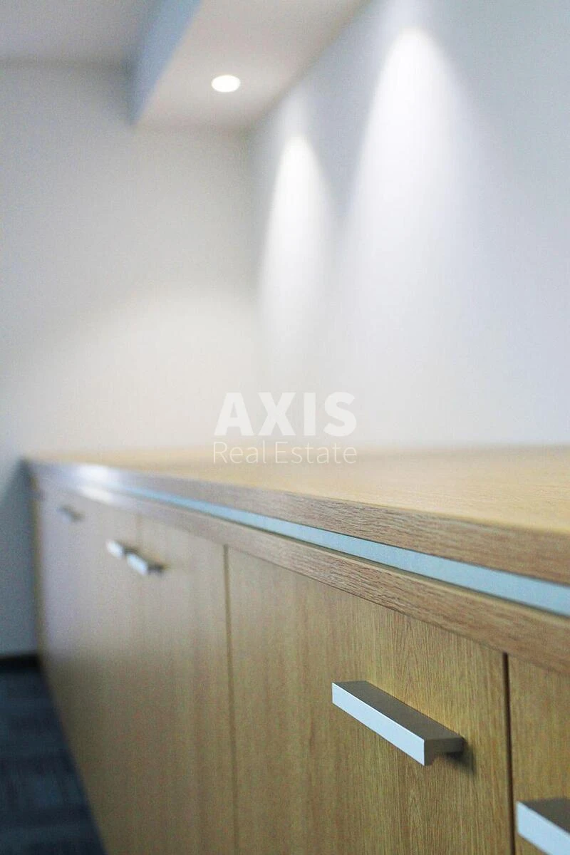 Office vul. Jevgena Konoval'cja 44A, 400m26518015