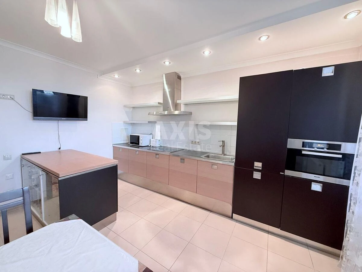 3к квартира ул. Голосеевская 1358030