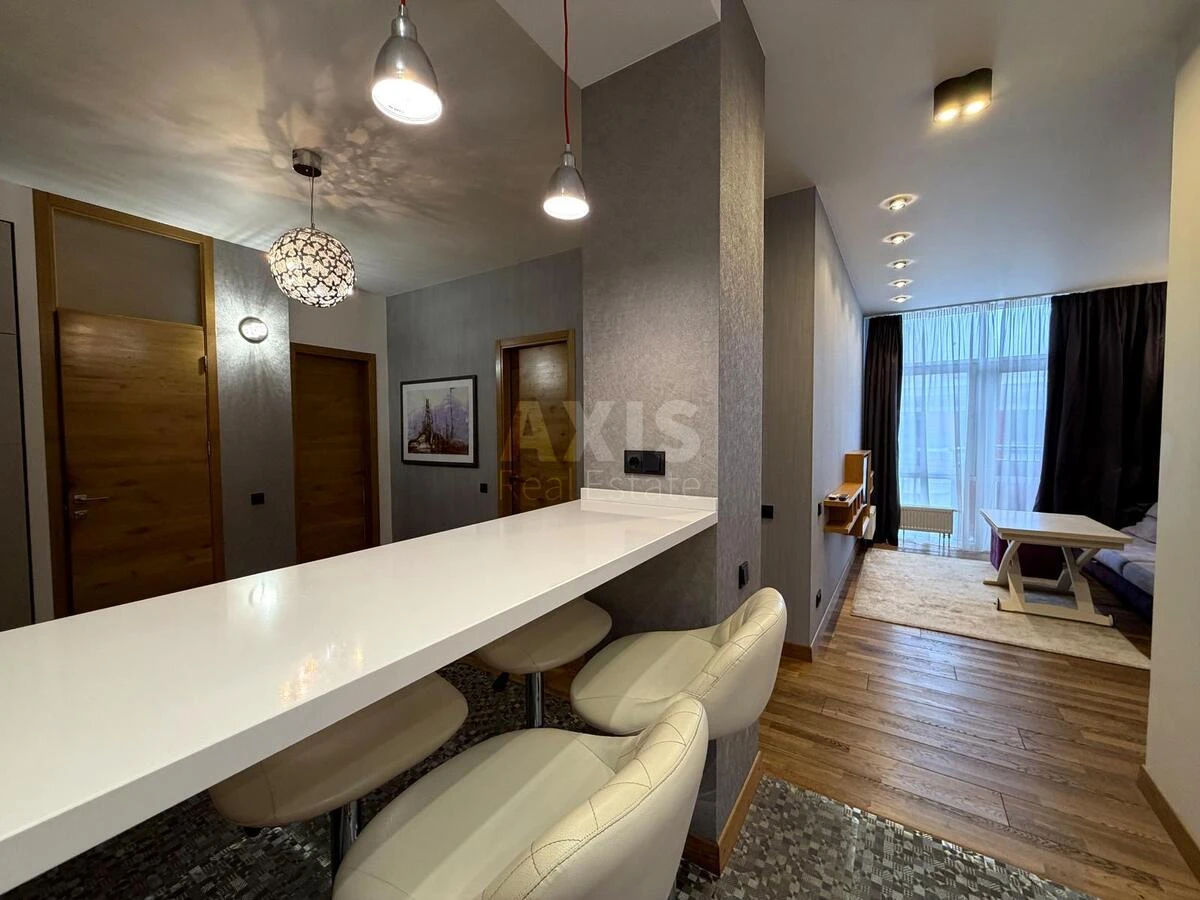 3k apartment vul. Yulia Zdanovska 71Г654670