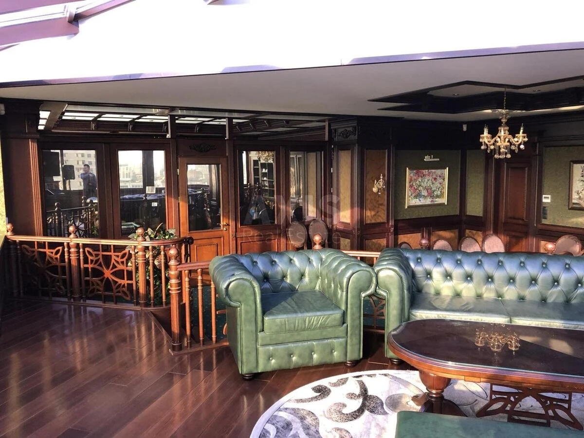 Office vul. Antonovycha 33В, 240m2675913