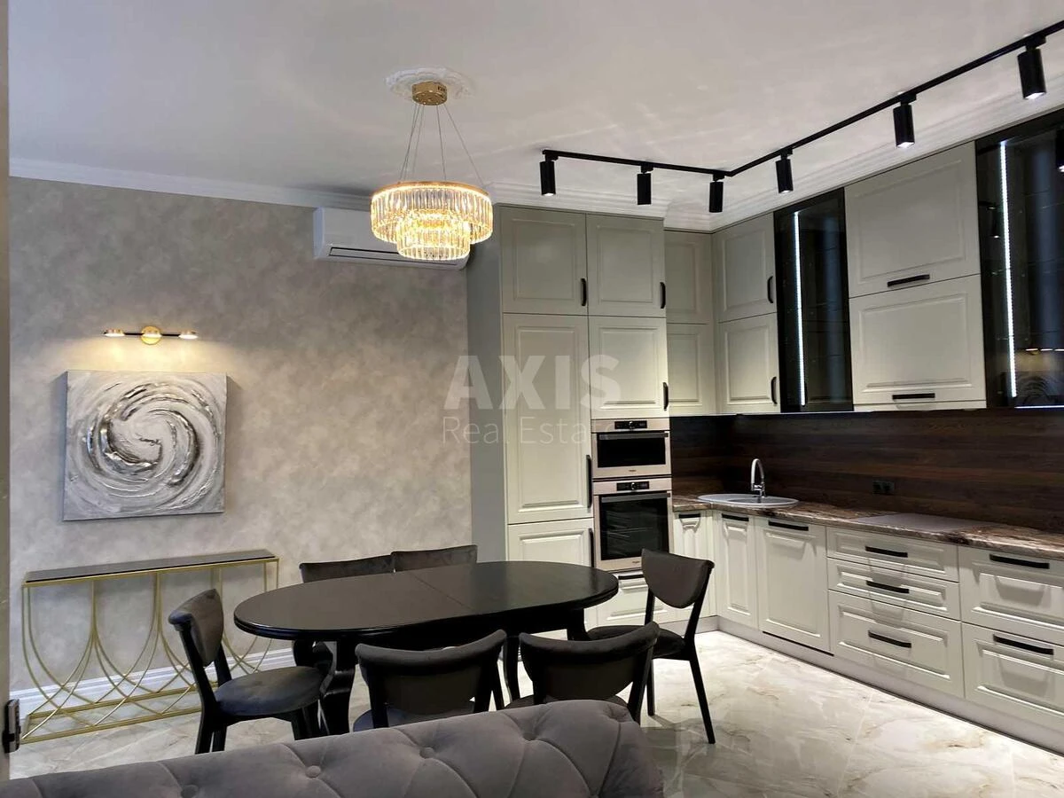 2к квартира ул. Василия Тютюнника 28А719141
