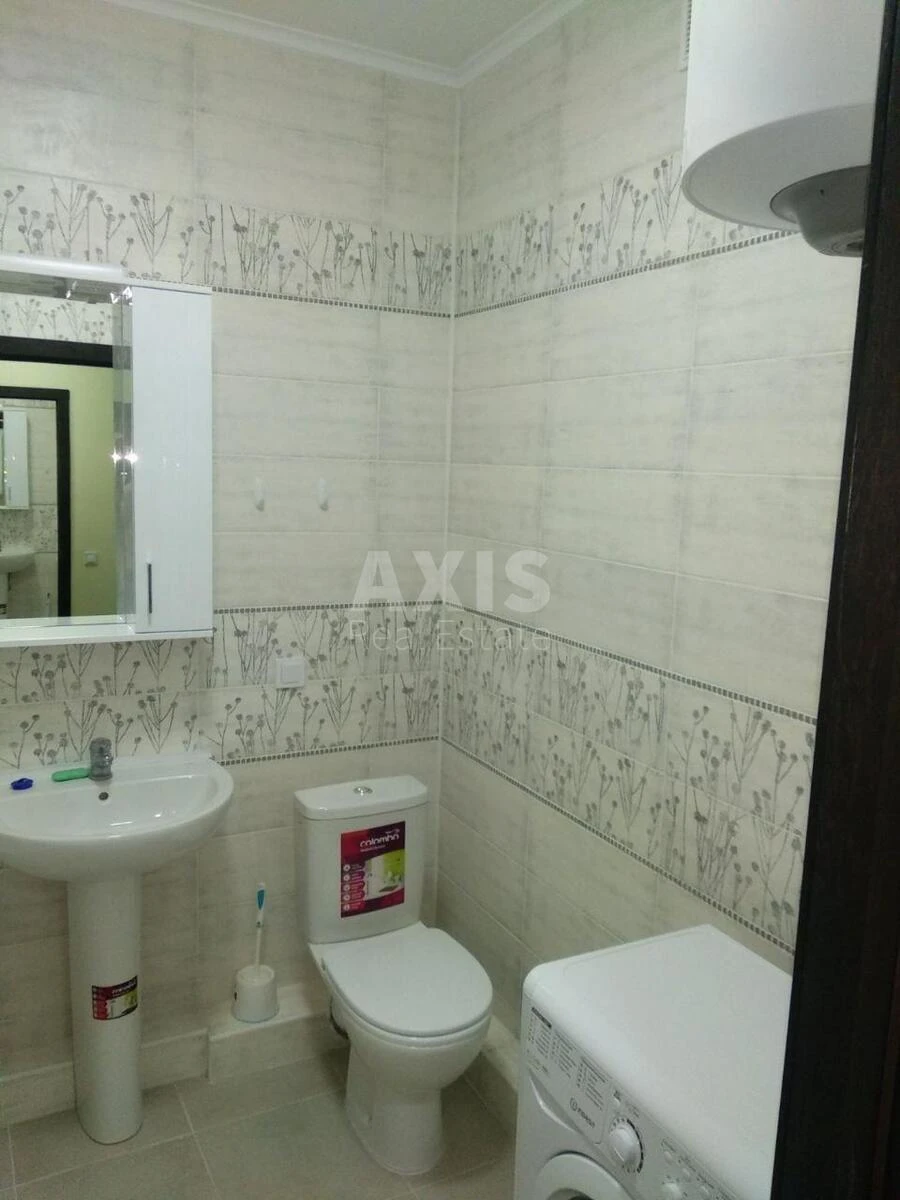 1k apartment vul. Grechka Marshala 10К690525