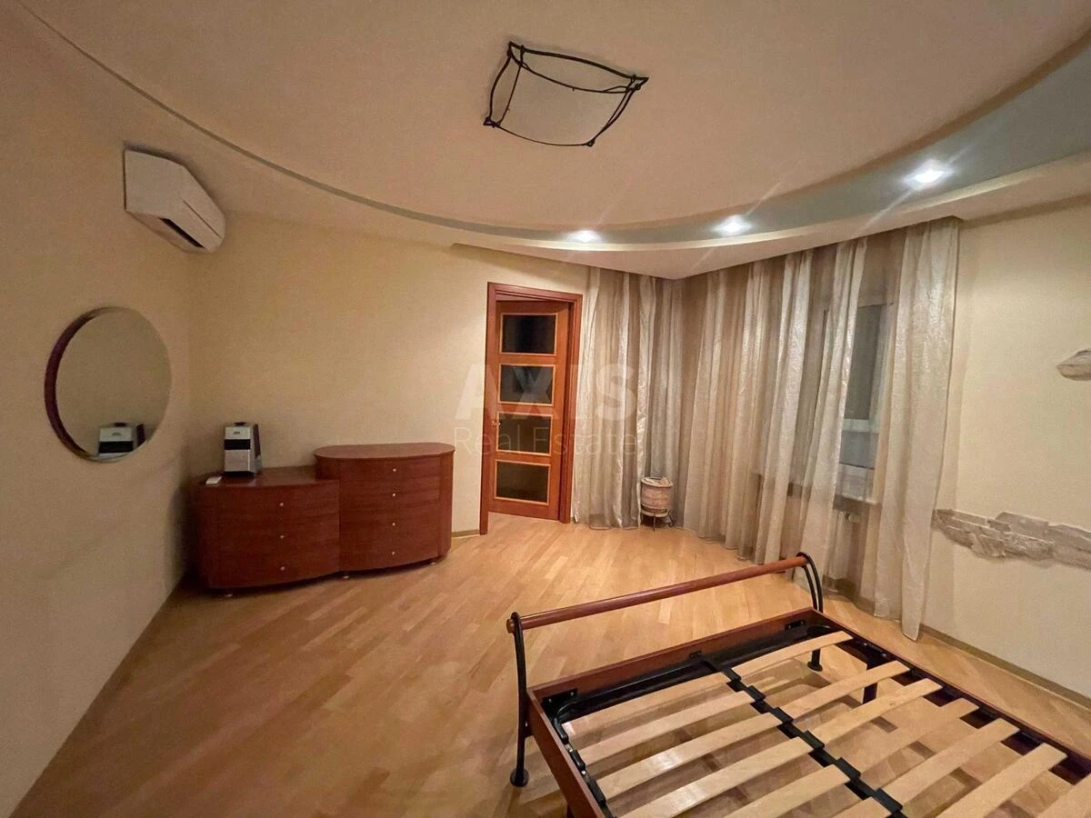 3k apartment pr-t Volodimira Іvasyuka 12Д645499