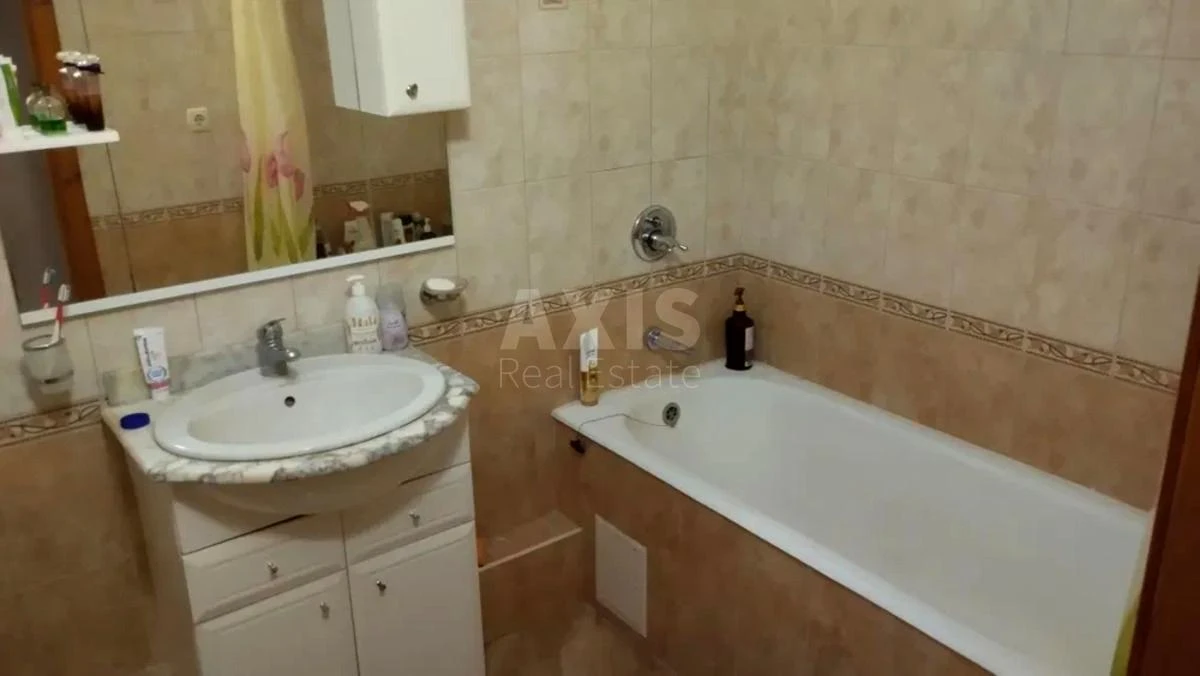 4k apartment vul. Sribnokil's'ka 1664934