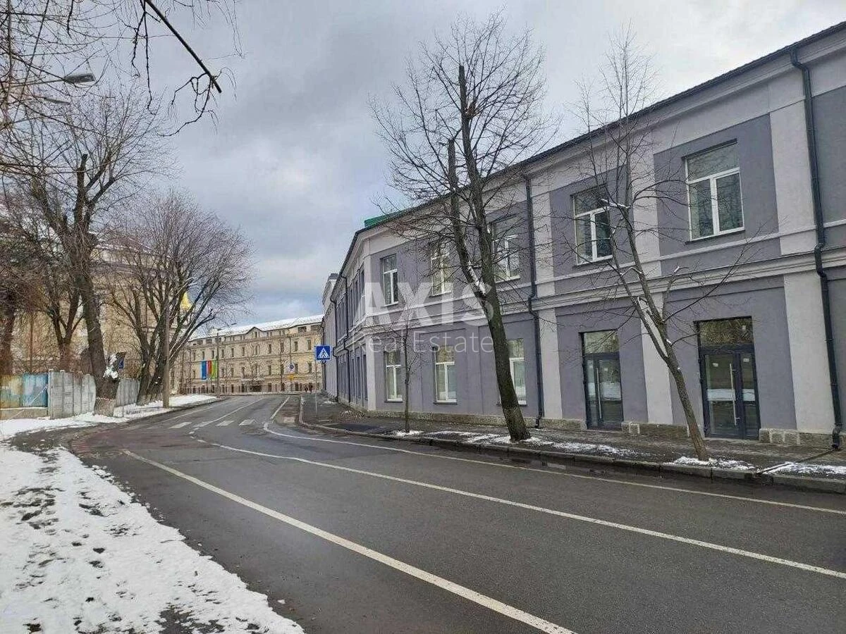 Office vul. Lavrs'ka 16, 265m250466