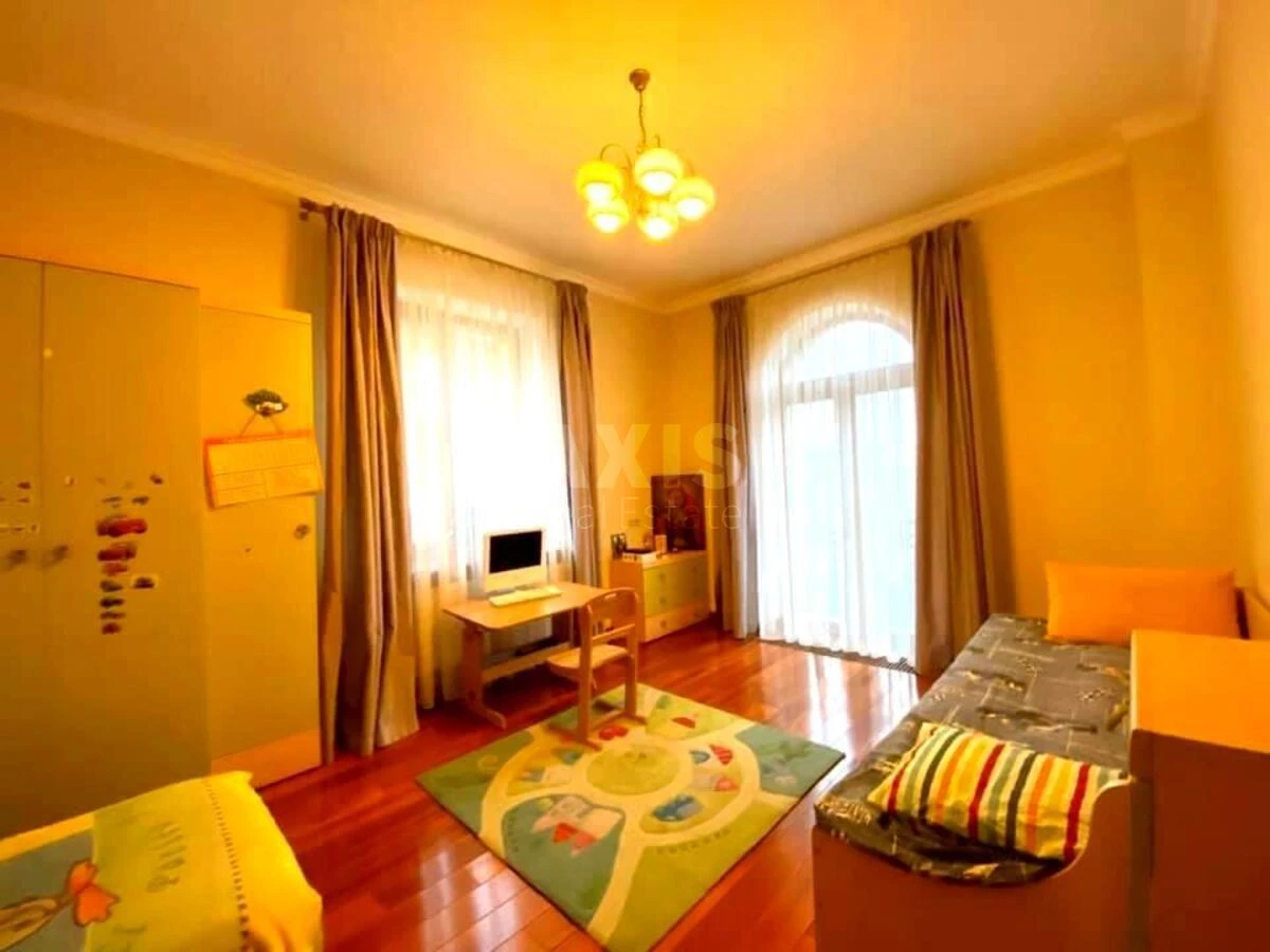 House vul. Lubens'ka, 500m2, Kyiv city595156