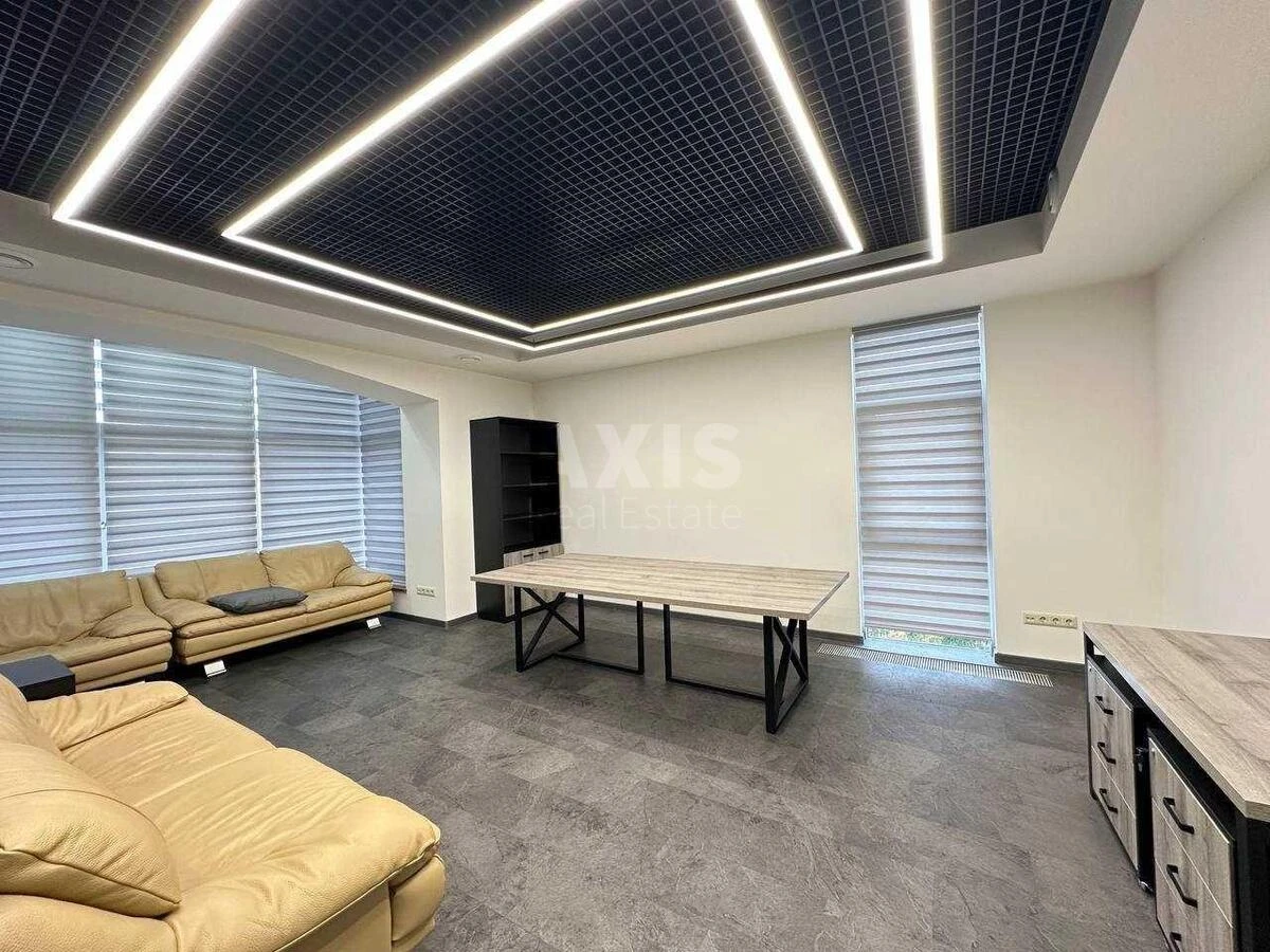 Office vul. Verhn'ogirs'ka 7, 1000m26697810