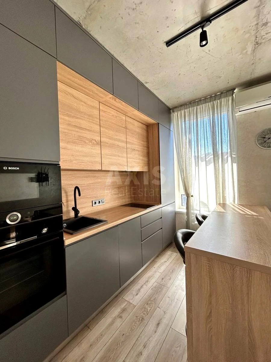 1k apartment vul. Saljutna 2, корп. 166988