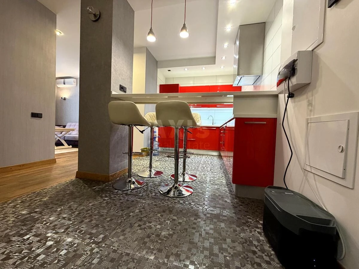 3k apartment vul. Yulia Zdanovska 71Г654671