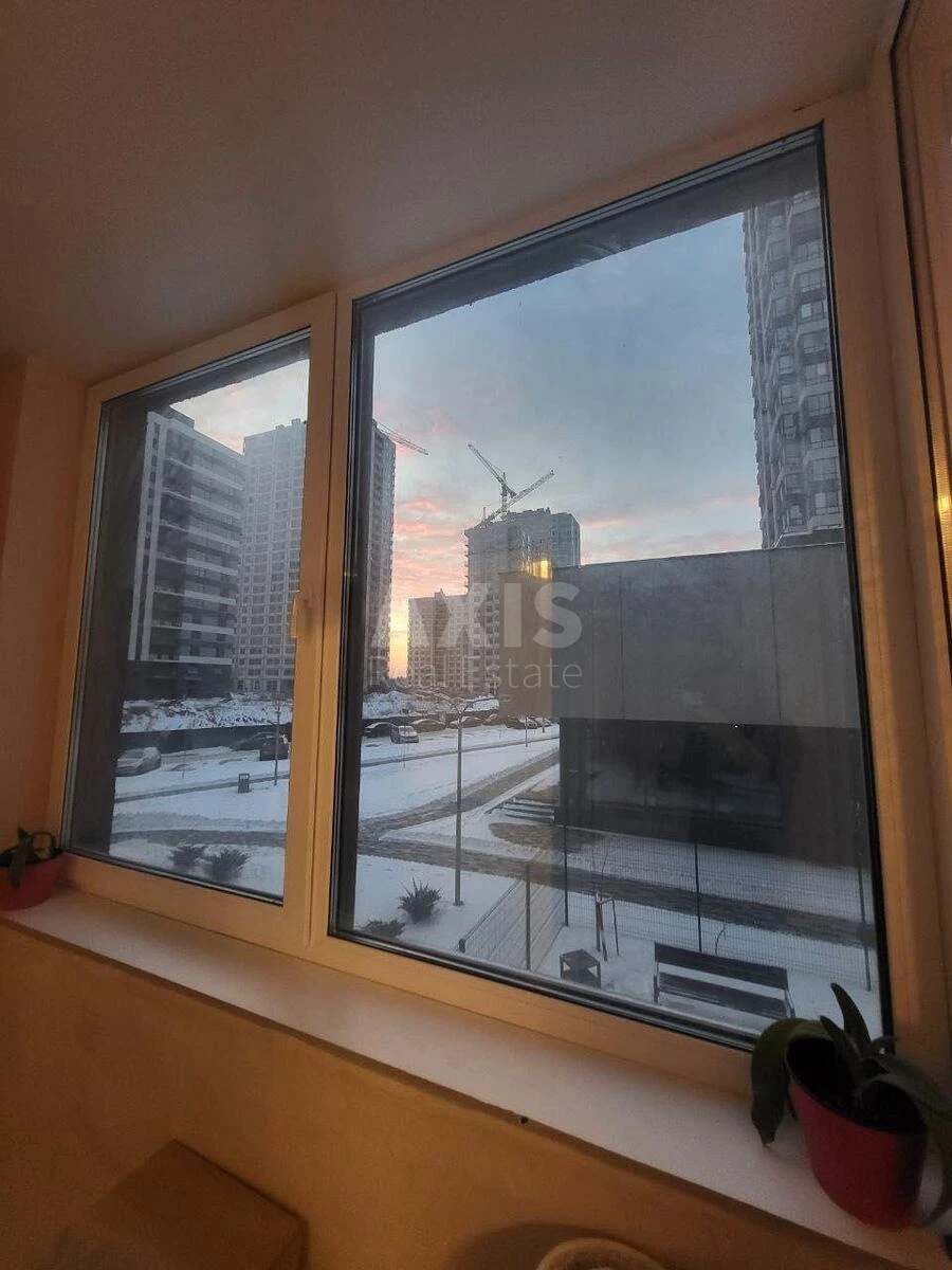 1к квартира пр-т Европейского Союза 45670435