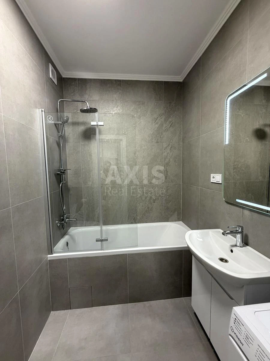 2k apartment pr-t Berestejskij 67654858