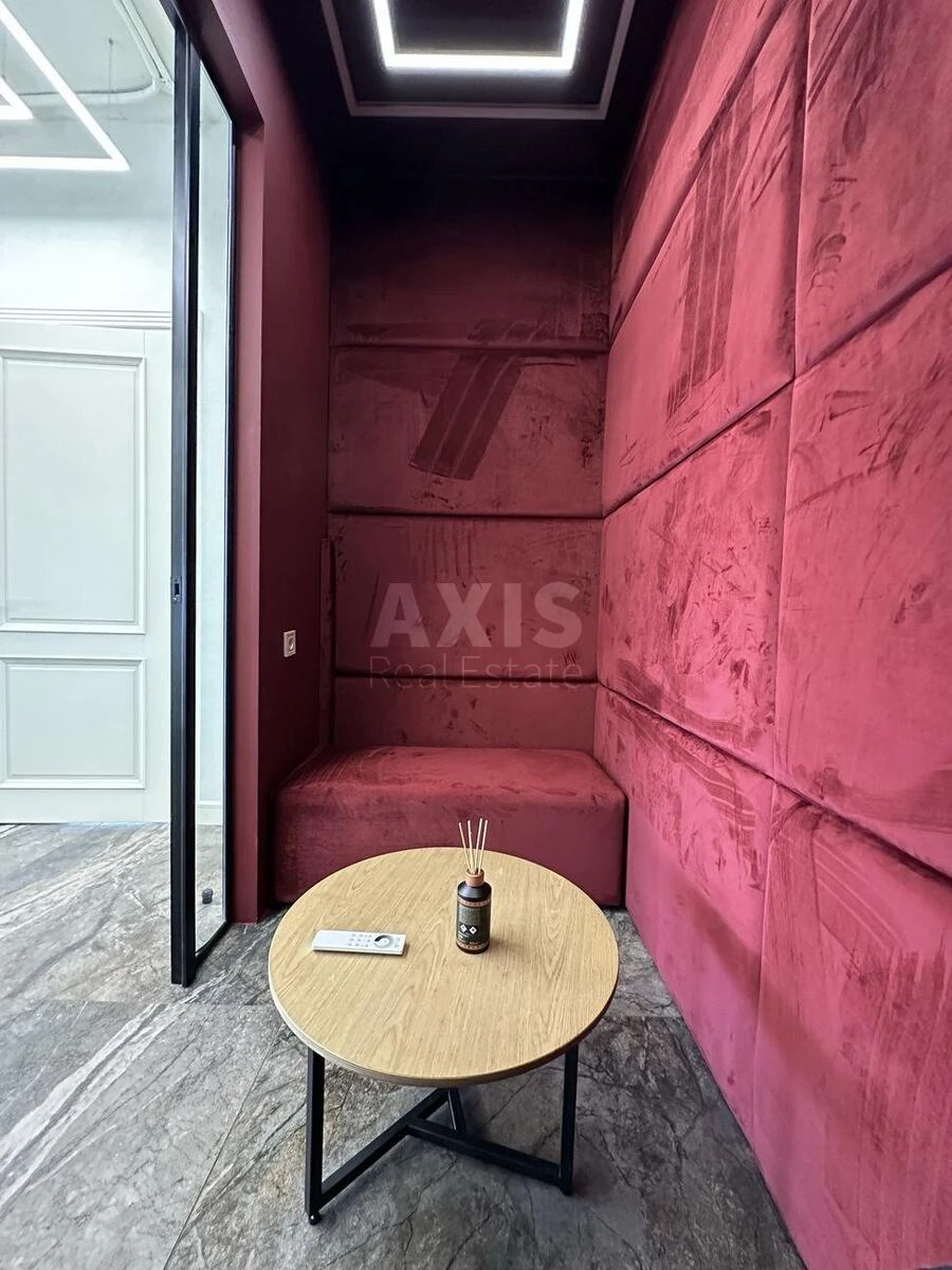 Office uzv. Klovs'kyj 7, 159m2675007