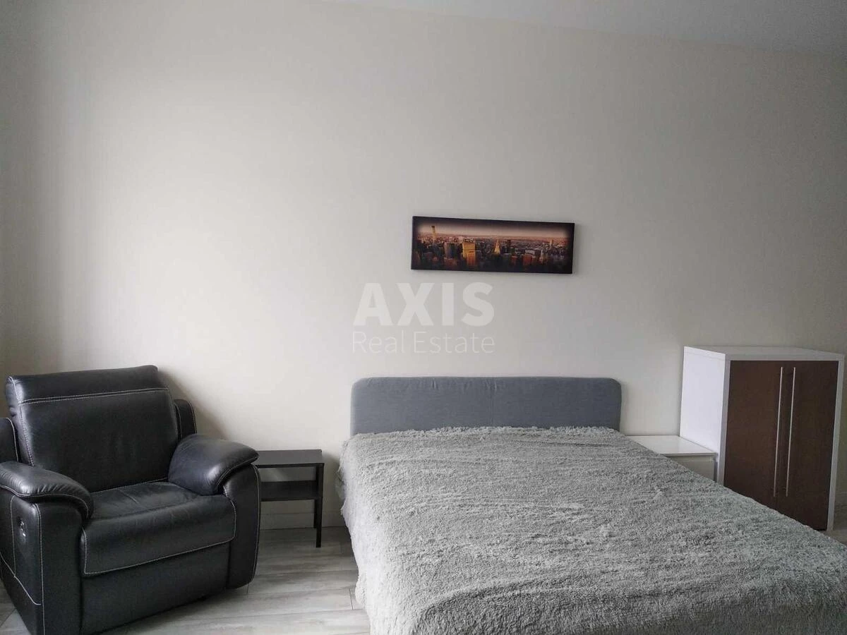 1k apartment vul. Jevgena Konoval'cja 36Є708571