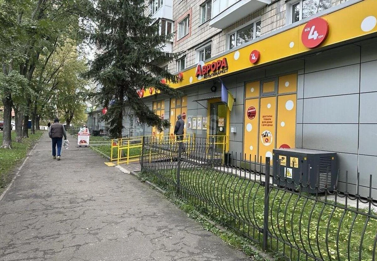 Объект торговли бул. Русановский 12, 38м261201