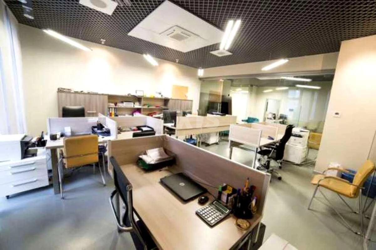 Office vul. Antonovycha 33В, 150m2692613