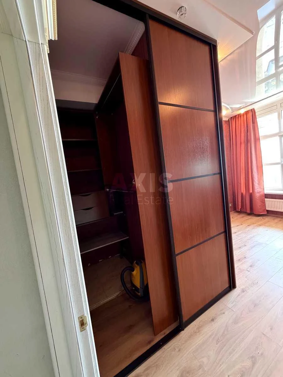 1k apartment vul. Parkovo-Syrec'ka 4В713696
