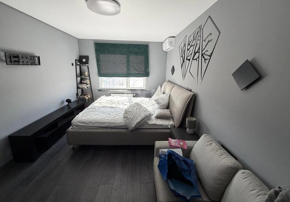 2k apartment vul. Vyshnjakivs'ka 4695885