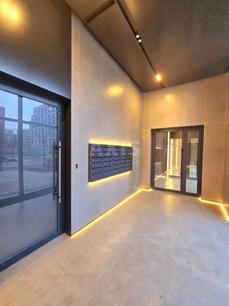 3k apartment vul. Saljutna 2Б649043