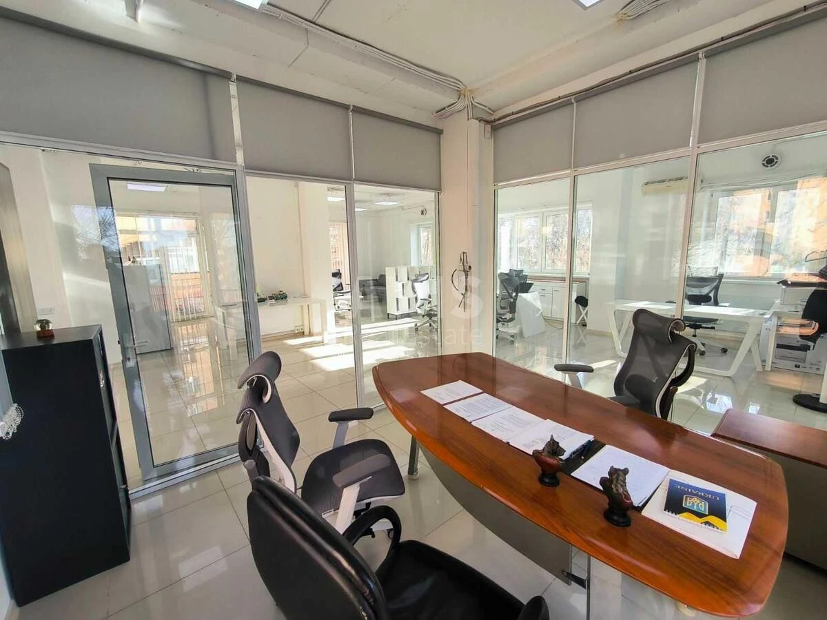 Office vul. Vasylya Tyutyunnyka 5А, 95m2650353