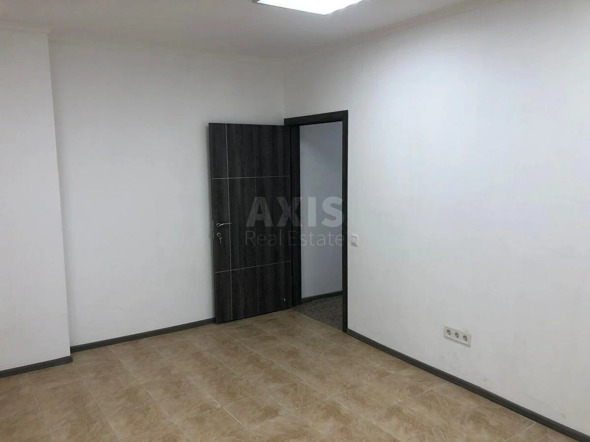 Office vul. Jurkivs'ka 34, 87m2498051