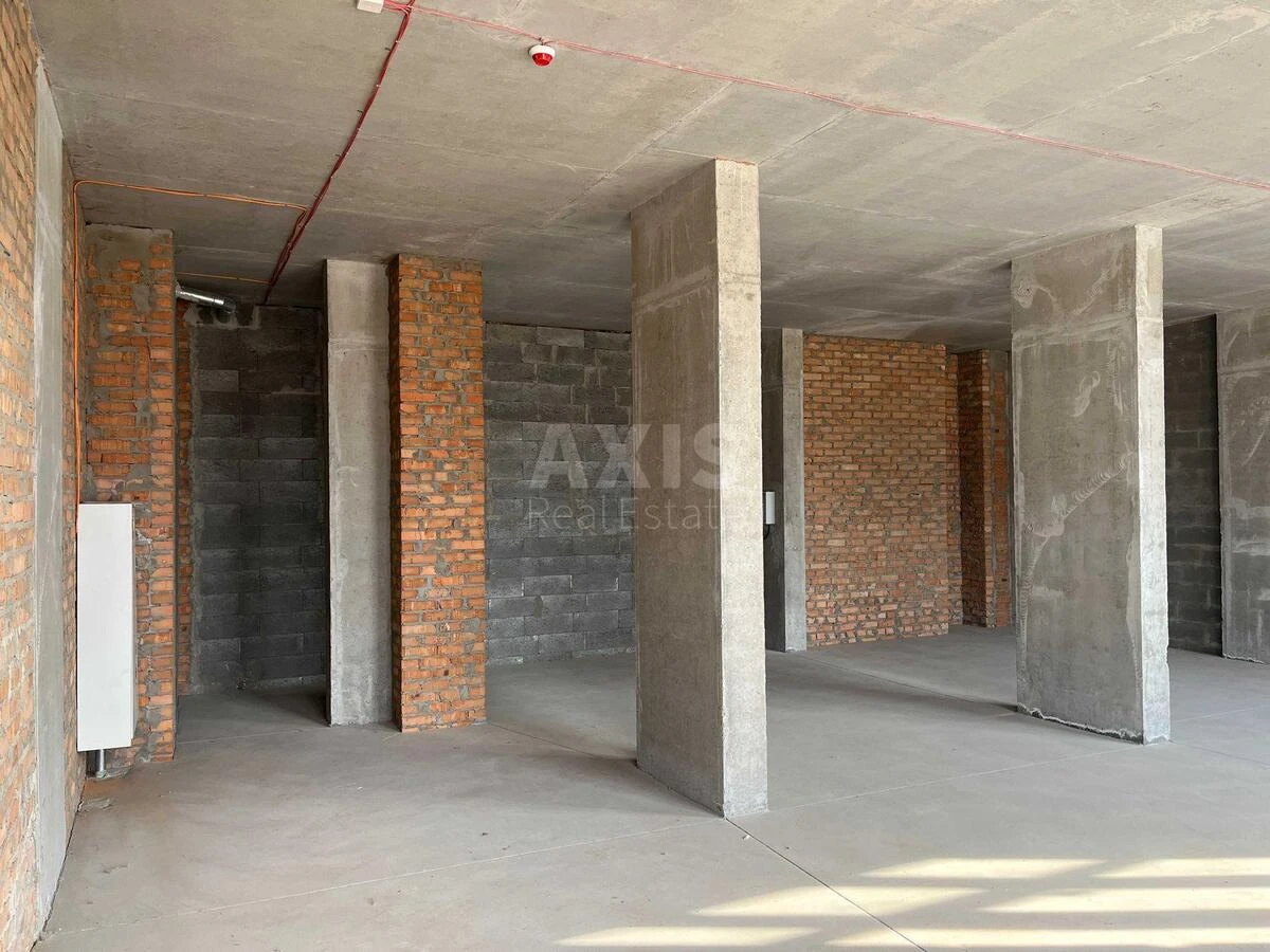 Service object vul. Rodyny Kristeriv 16, 84m2652047