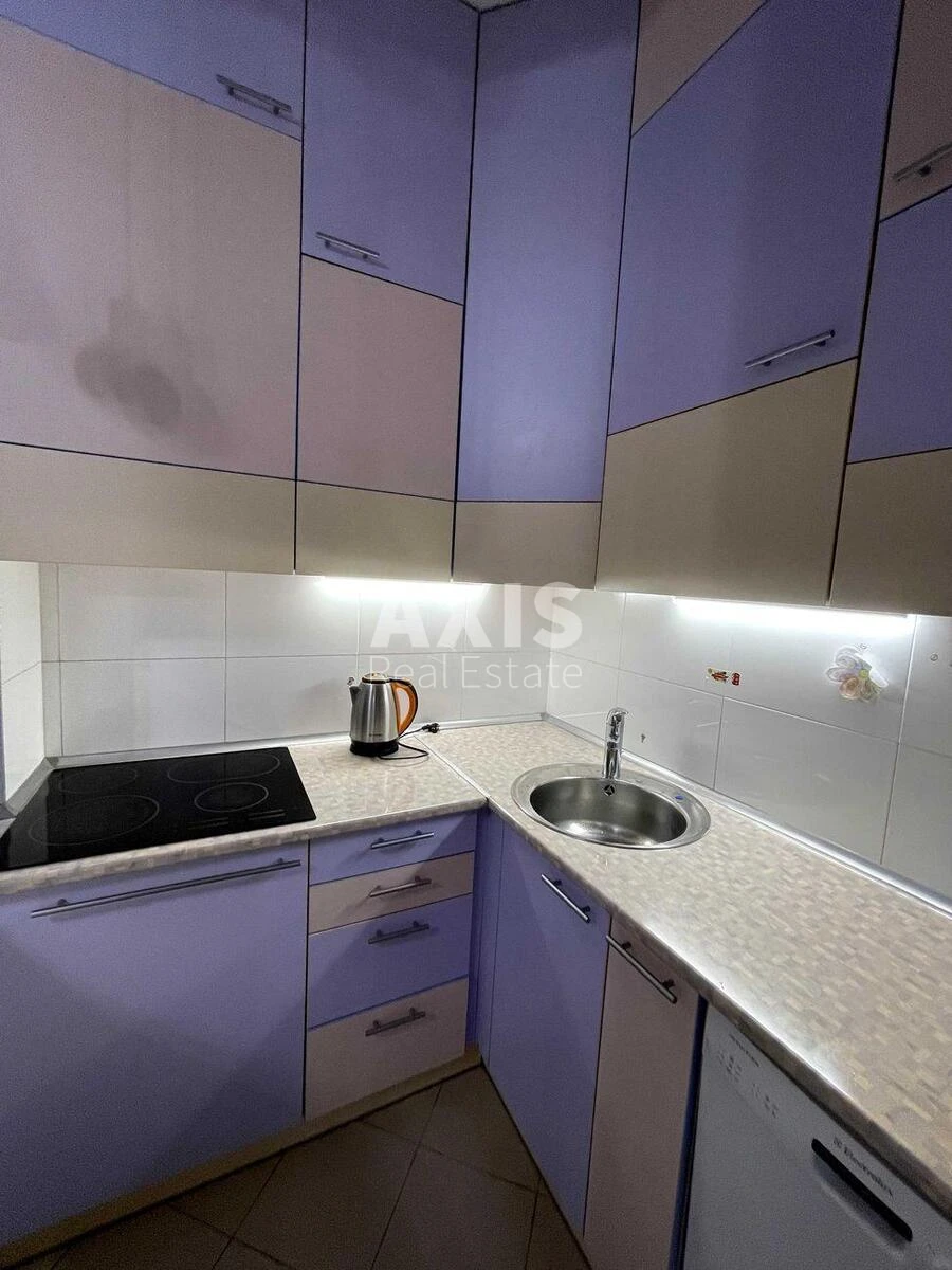 2k apartment vul. Zhyljans'ka 11861941