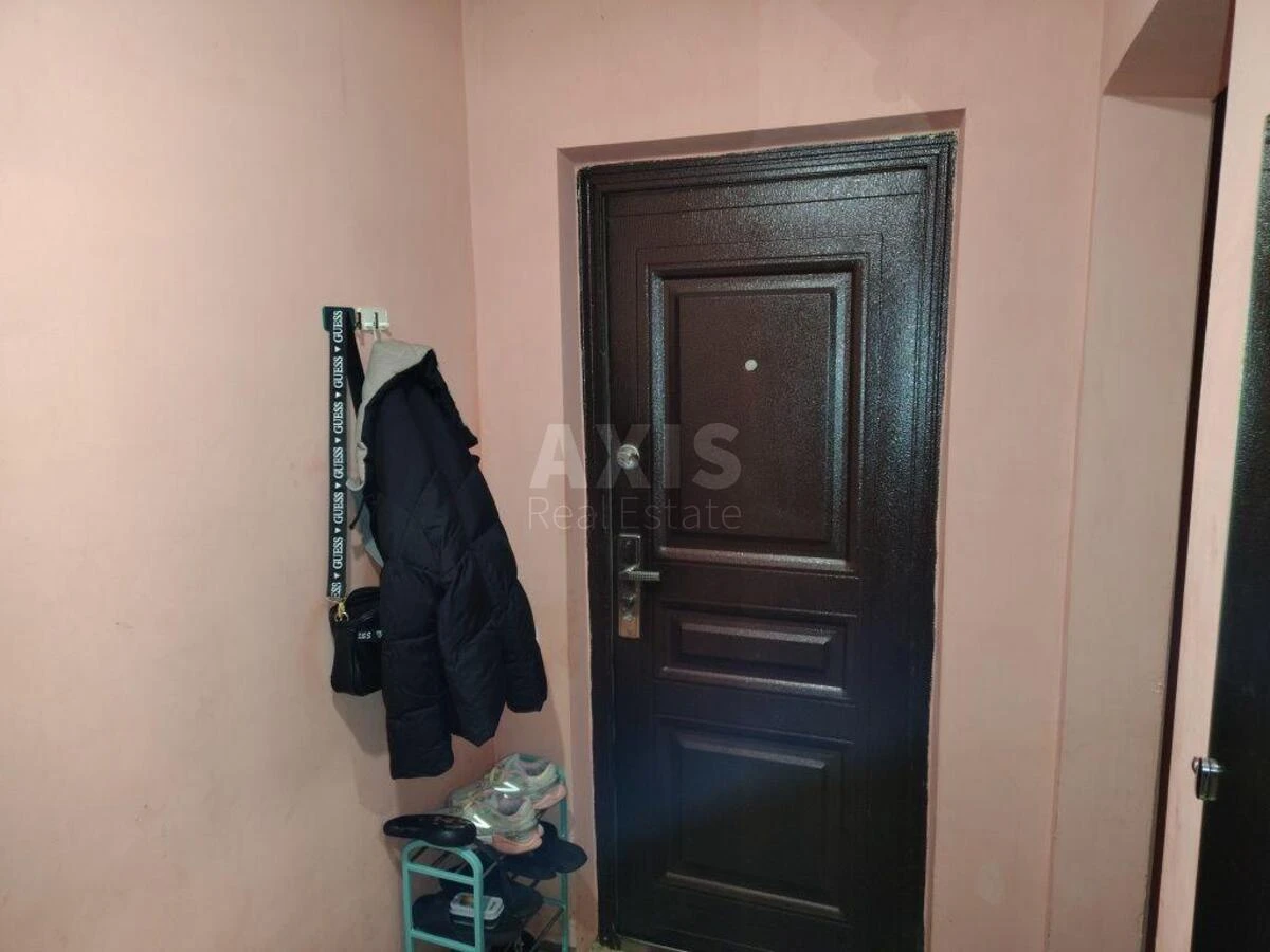 1k apartment vul. Trostjanec'ka 8Б653209