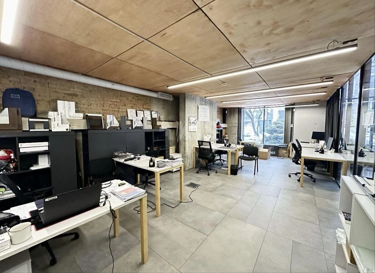 Office vul. Filatova Akademika 2/1, 340m26702015