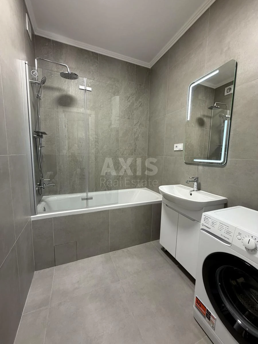 2k apartment pr-t Berestejskij 676548510
