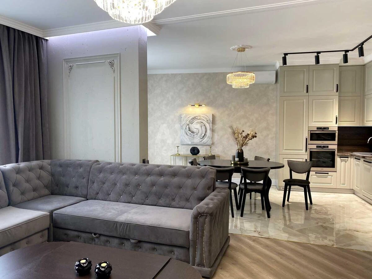 2к квартира ул. Василия Тютюнника 28А719144