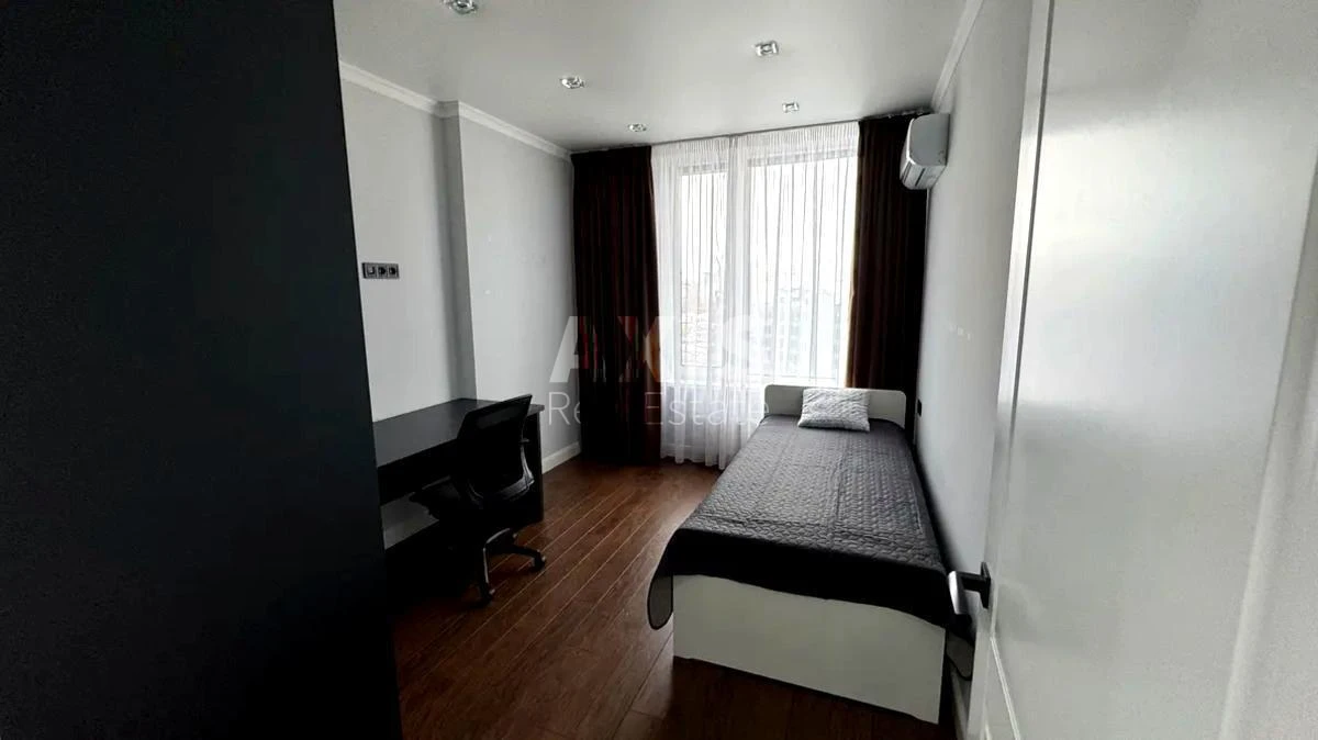 2k apartment nab. Dniprovs'ka 18639876