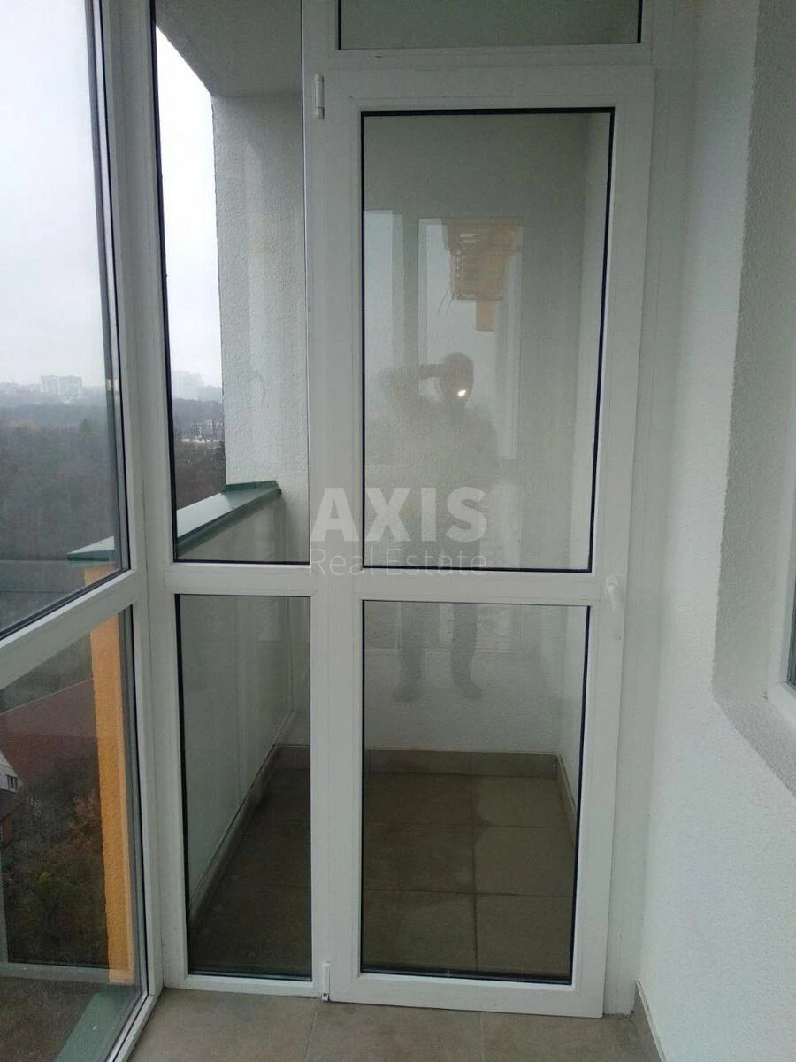 1k apartment vul. Grechka Marshala 10К690528
