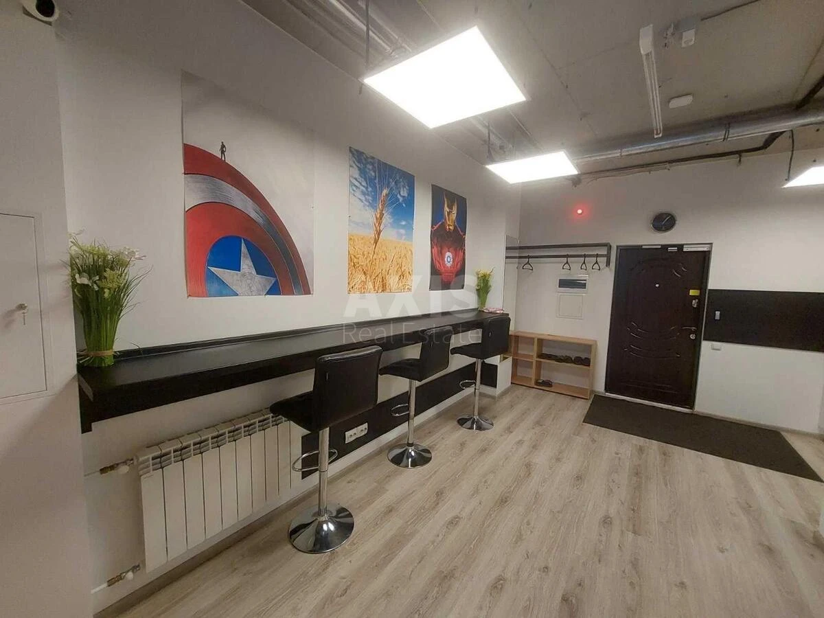 Office vul. Kostjantynivs'ka 75, 92m26949010